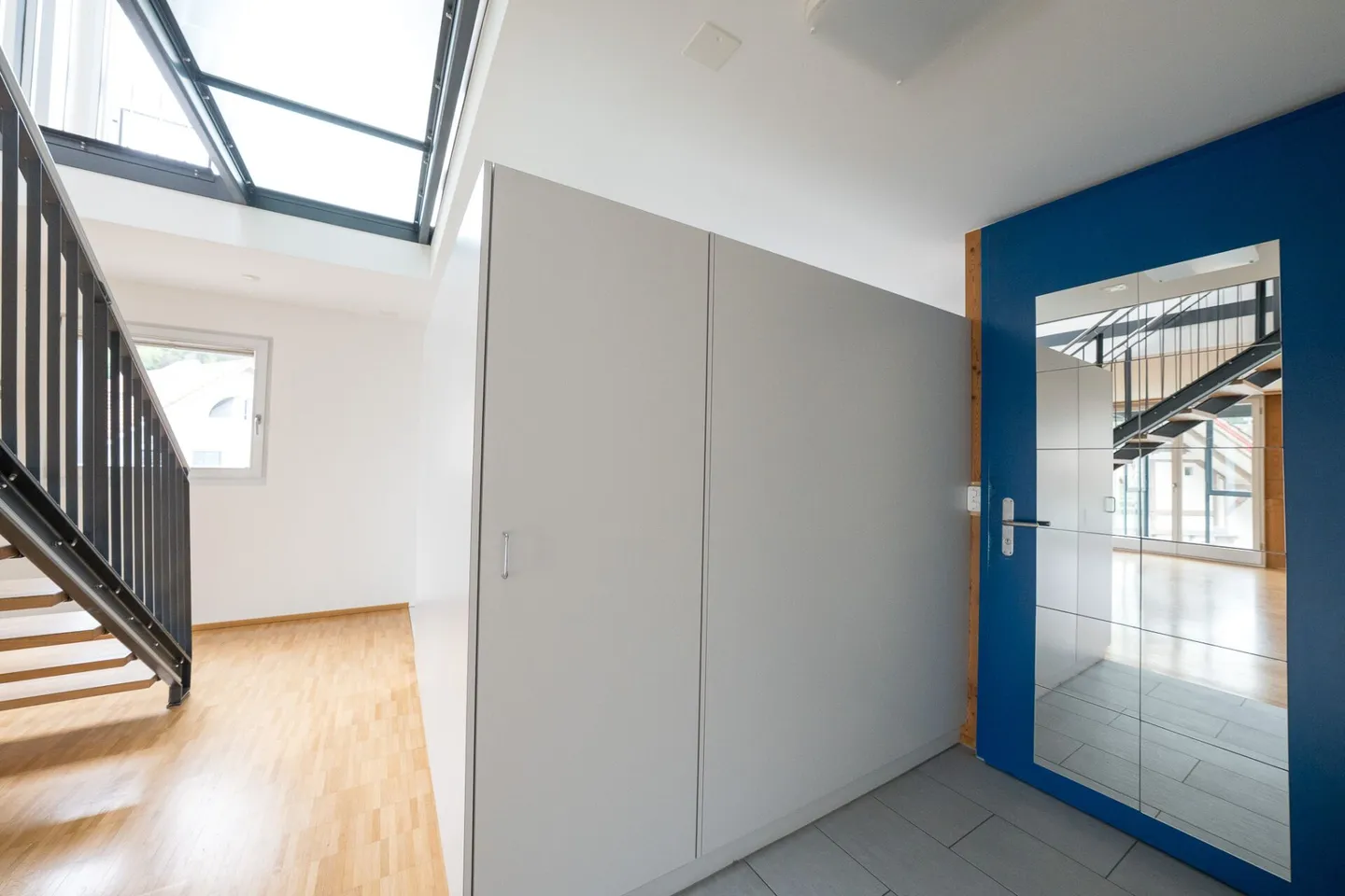 Appartement en coin en duplex de 4,5 pièces au centre - Photo 1 sur 18