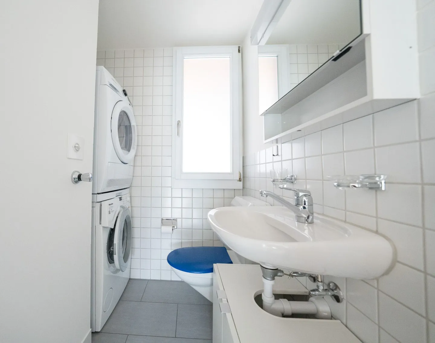 Appartement en coin en duplex de 4,5 pièces au centre - Photo 2 sur 18