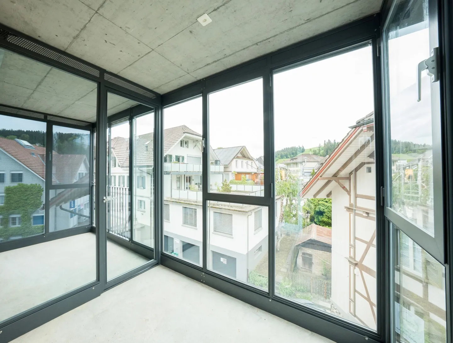 Appartement en coin en duplex de 4,5 pièces au centre - Photo 5 sur 18
