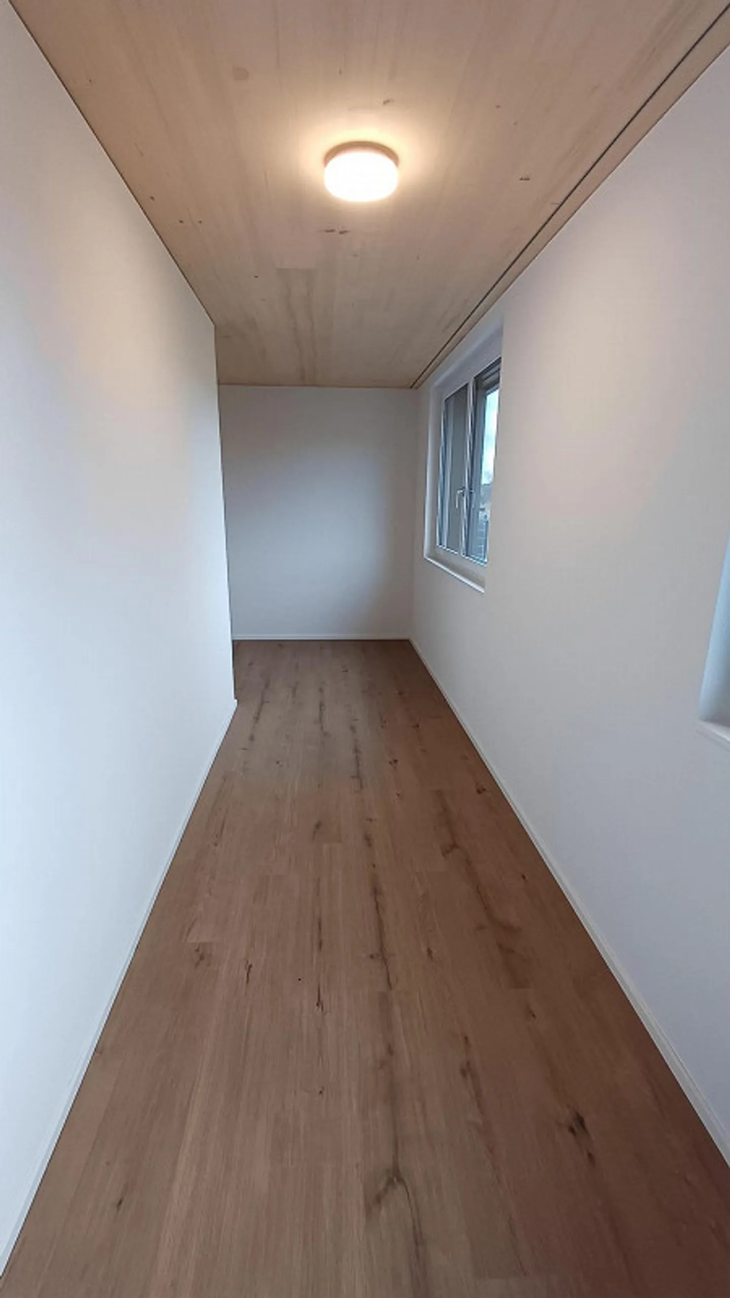 FIRST RENTAL: 5-room attic apartment (3rd floor) 140m2 with loggia - Photo 8 of 18