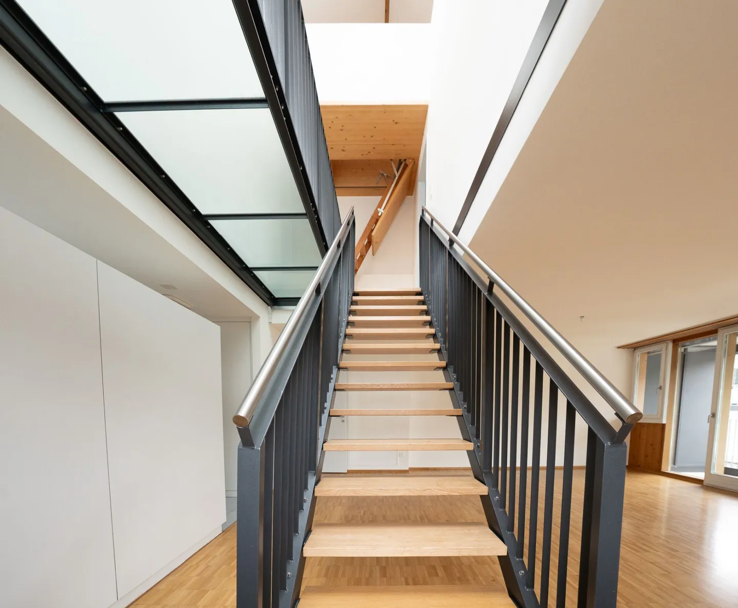 Appartement en coin en duplex de 4,5 pièces au centre - Photo 8 sur 18