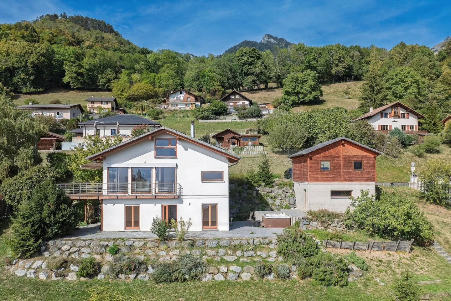 Stunning Villa with Alpine Views - Photo 2 of 17