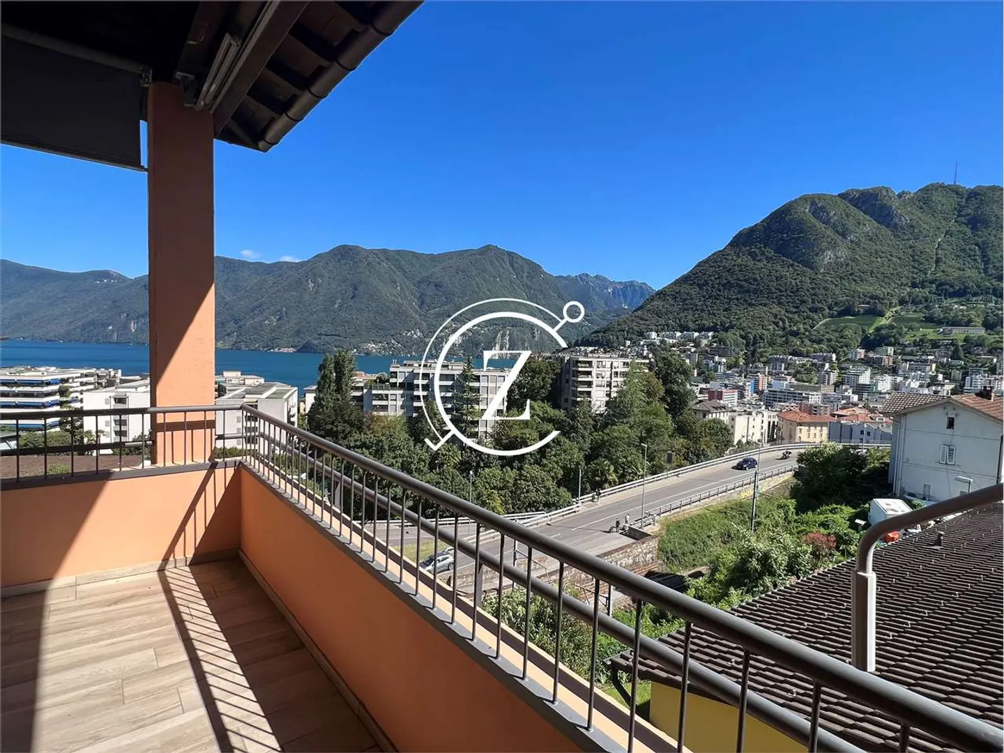 Appartamento 2.5 completamente ristrutturato con vista lago a Lugano - Foto 4 di 7