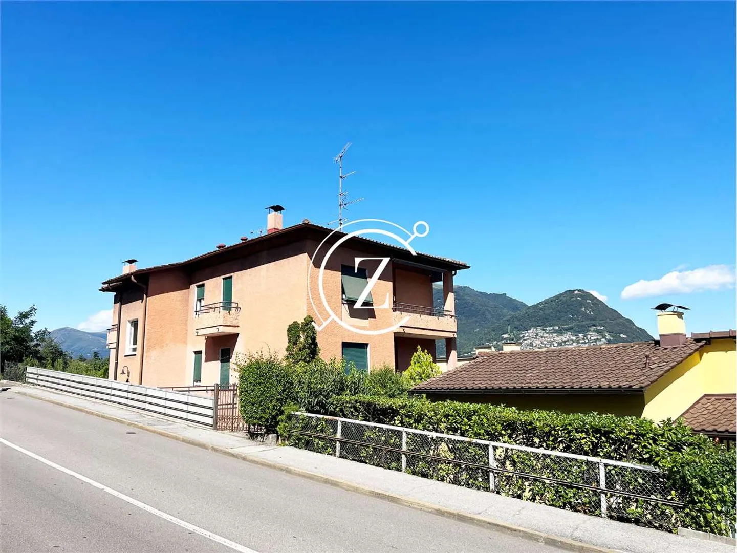 Appartamento 2.5 completamente ristrutturato con vista lago a Lugano - Foto 7 di 7