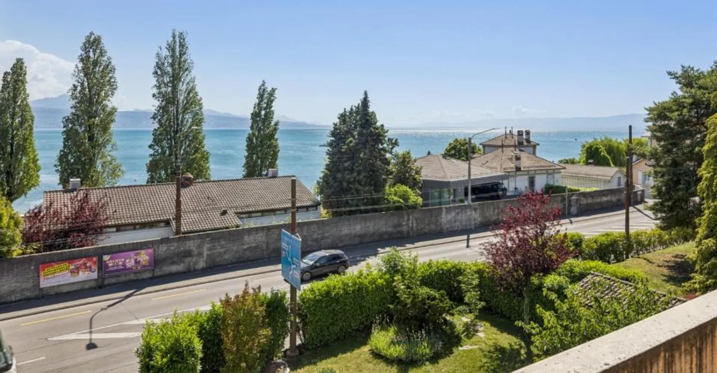 Apartment a stone's throw from the lake in Lavaux! - Photo 2 of 13