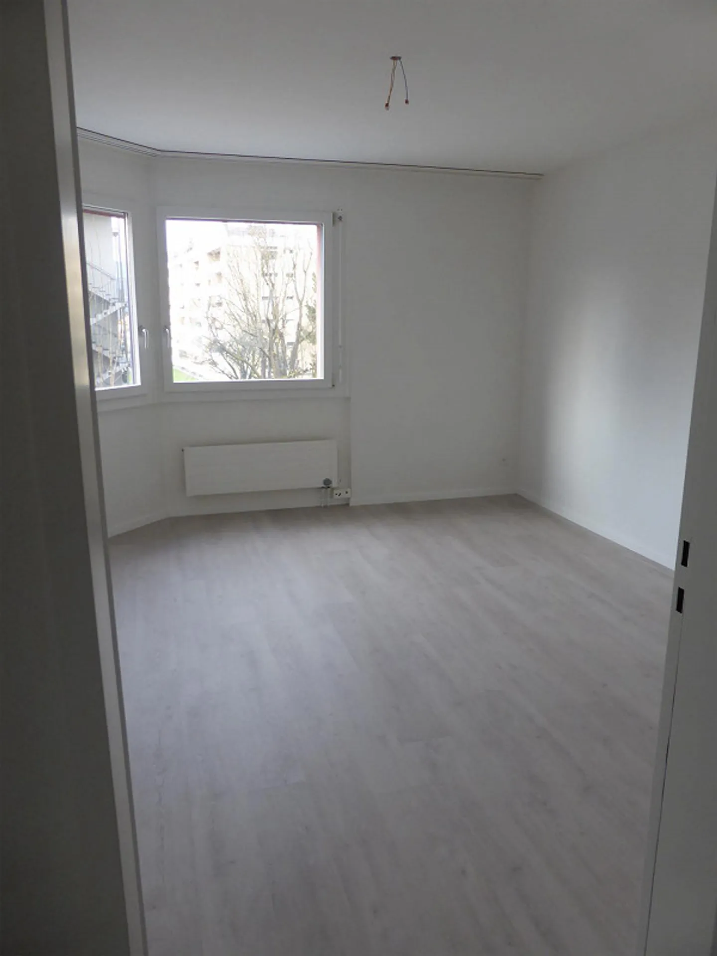 Freshly renovated 3.5-room apartment - Photo 6 of 10