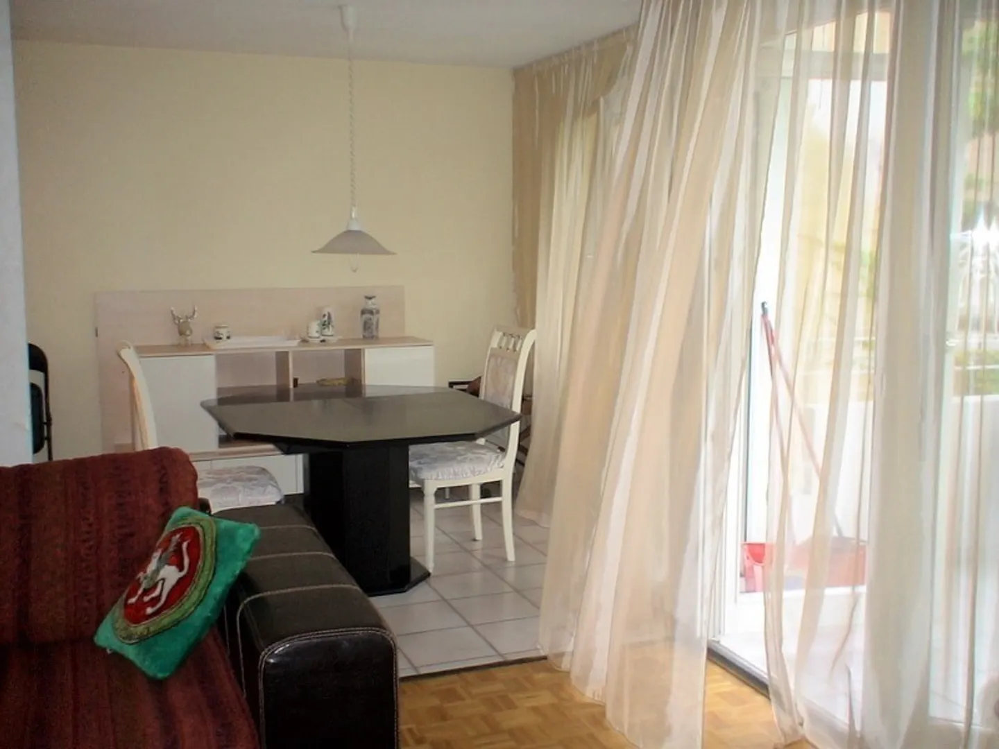 APPARTAMENTO 4½ STANZE A GINEVRA - CHÂTELAINE, ARREDATO - Foto 4 di 10