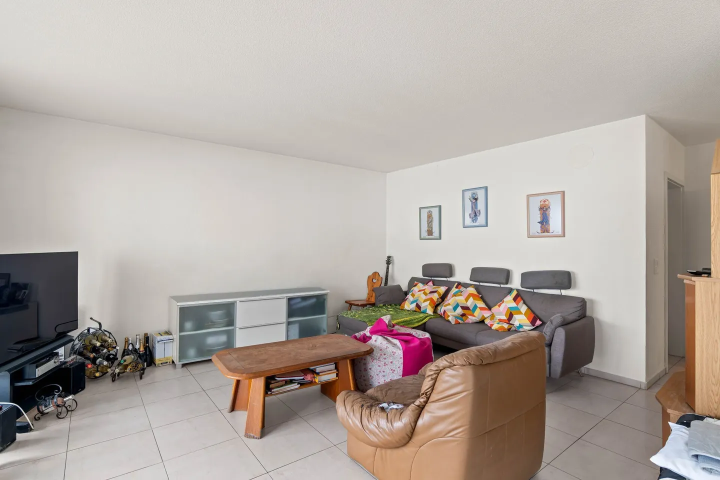 Living with a sense of well-being in the best location - Photo 4 of 13