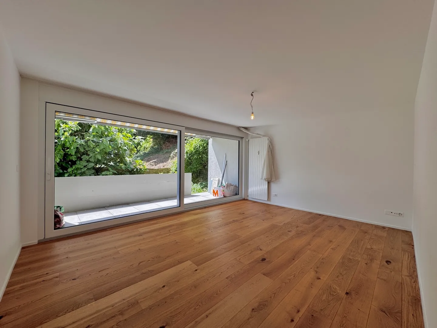 Hochwertig sanierte Wohnung mit Balkon und Parkplatz - Foto 1 von 9