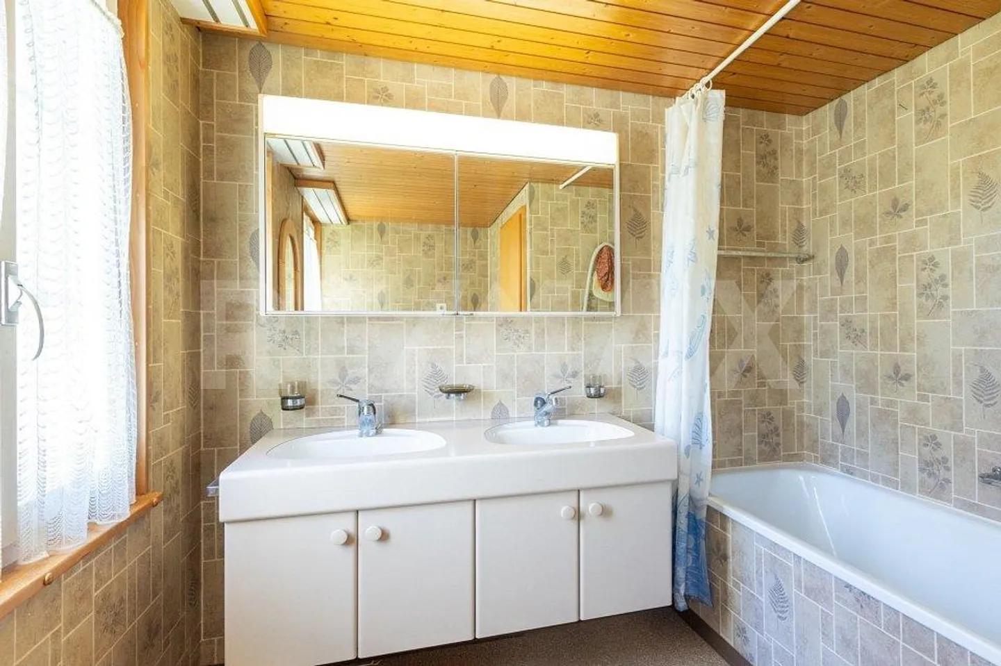 Charmantes 2-Familienhaus mit historischem Charakter, 6484 Wassen UR - Foto 5 von 13