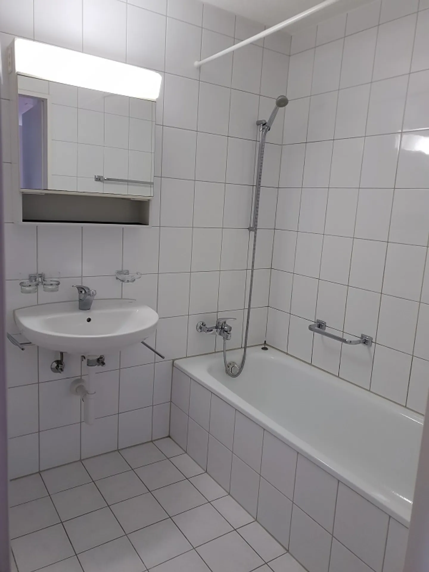 Family Apartment with Mountain View - Photo 5 of 10