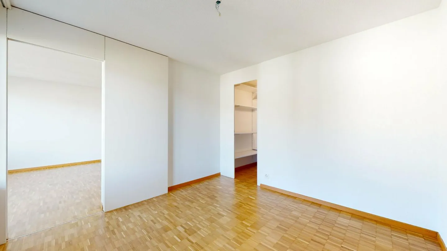 Family Apartment with Mountain View - Photo 8 of 10