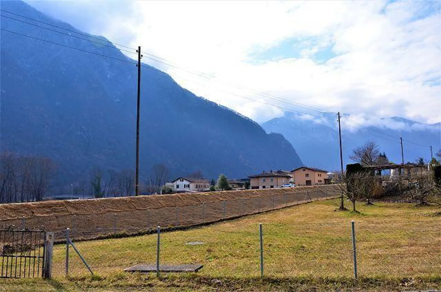 2 bâtiments rustiques à rénover avec projet dans un emplacement ensoleillé - Photo 18 sur 22