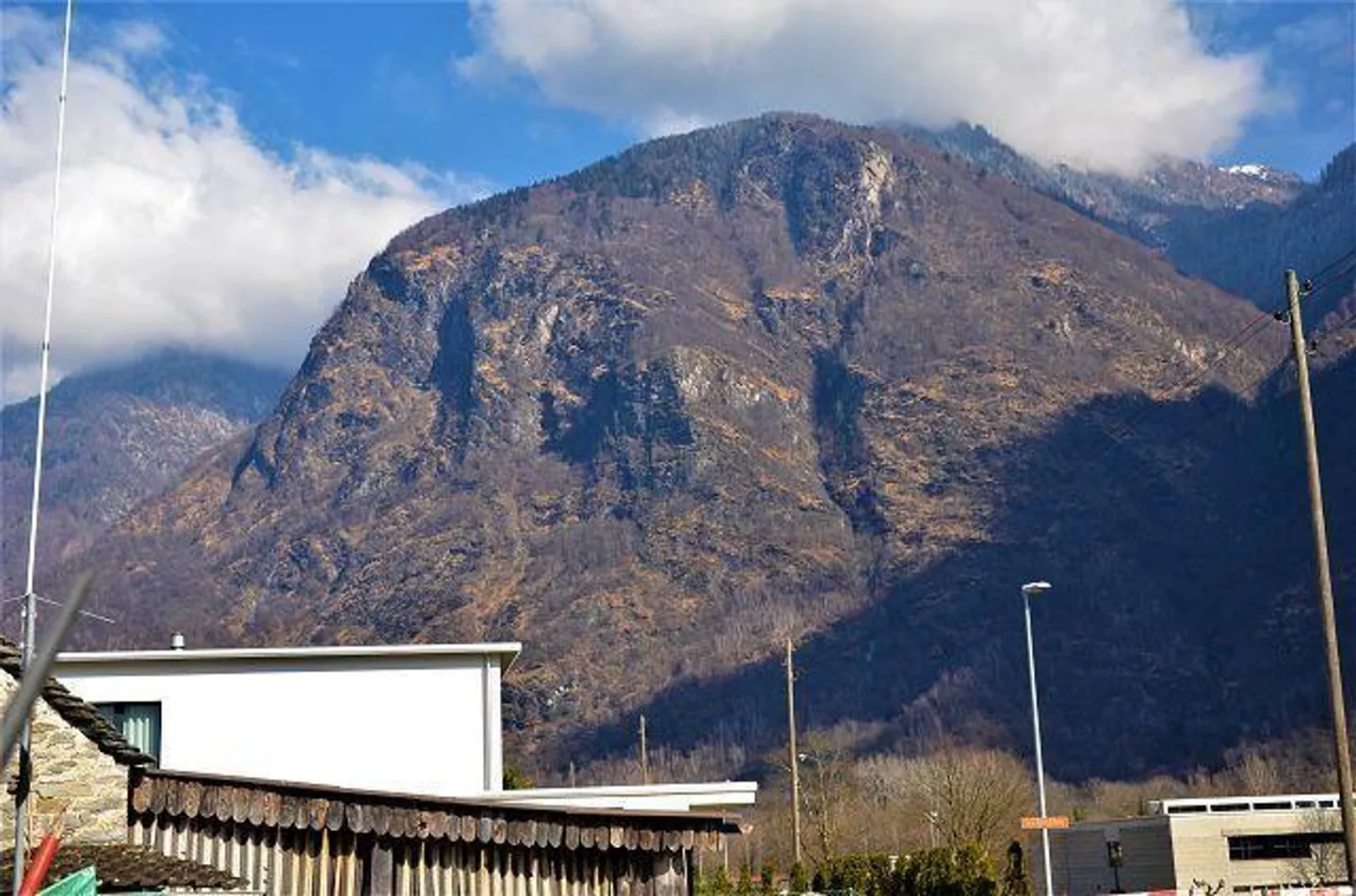 2 bâtiments rustiques à rénover avec projet dans un emplacement ensoleillé - Photo 21 sur 22
