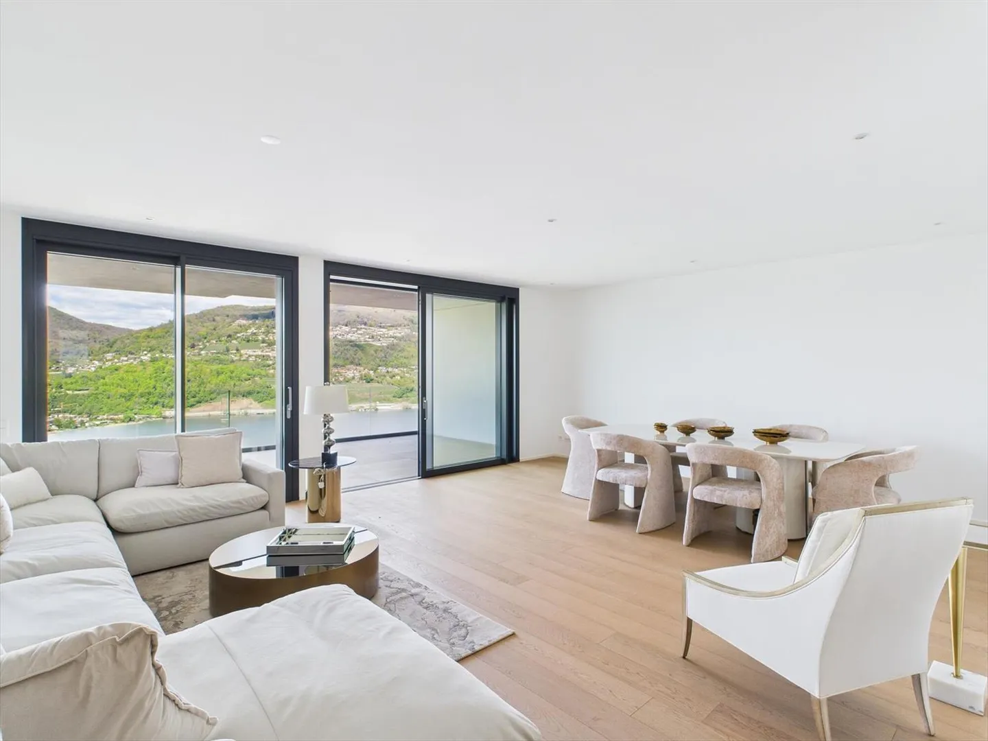 Exklusive T-Lake Residenz - Panoramablick auf den Luganersee - Foto 4 von 13