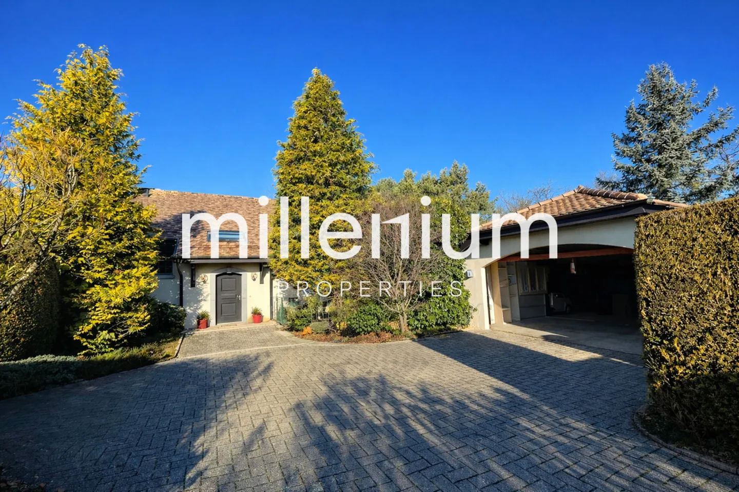 Family house with studio in Hermance near the lake - Photo 1 of 15