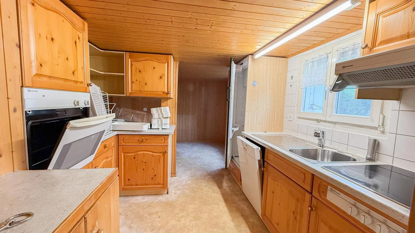 Herisau – Propriété résidentielle et commerciale : Deux maisons avec 3 appartements - Photo 2 sur 4