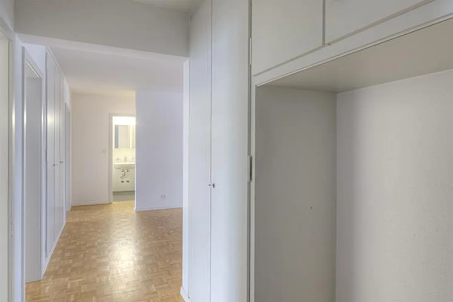 Appartement de 4 pièces avec deux balcons au 1er étage à Liebefeld - Photo 8 sur 12
