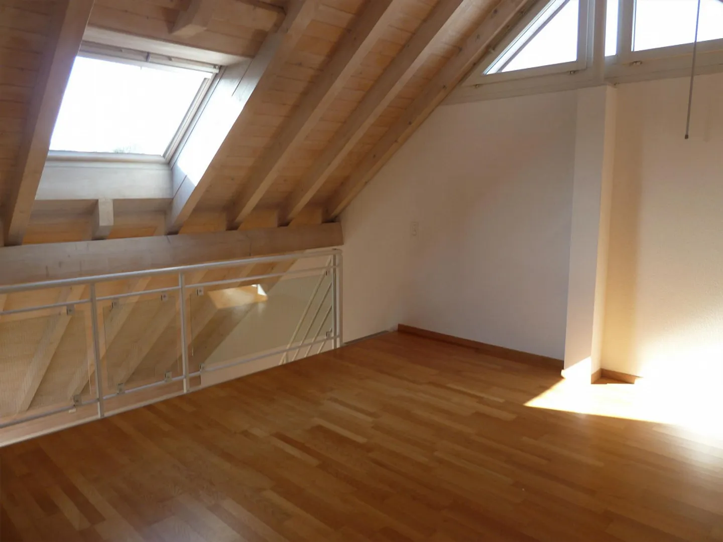 Appartamento 3.5 locali con galleria e grande balcone - Foto 5 di 23