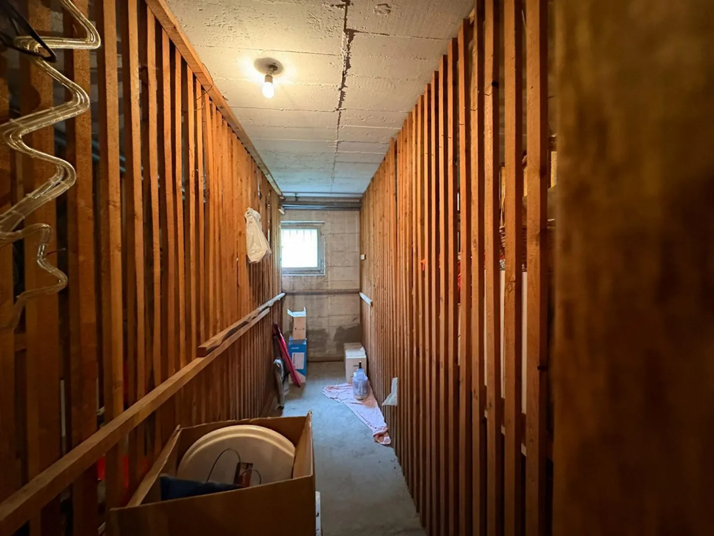 2 1/2-Room Apartment on the Second Floor - Photo 18 of 29