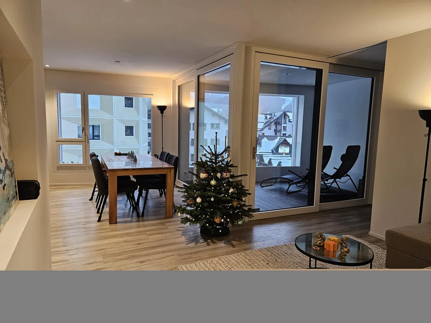 Belle et lumineuse appartement de 3 pièces avec vue sur le Scalottas - Photo 1 sur 10