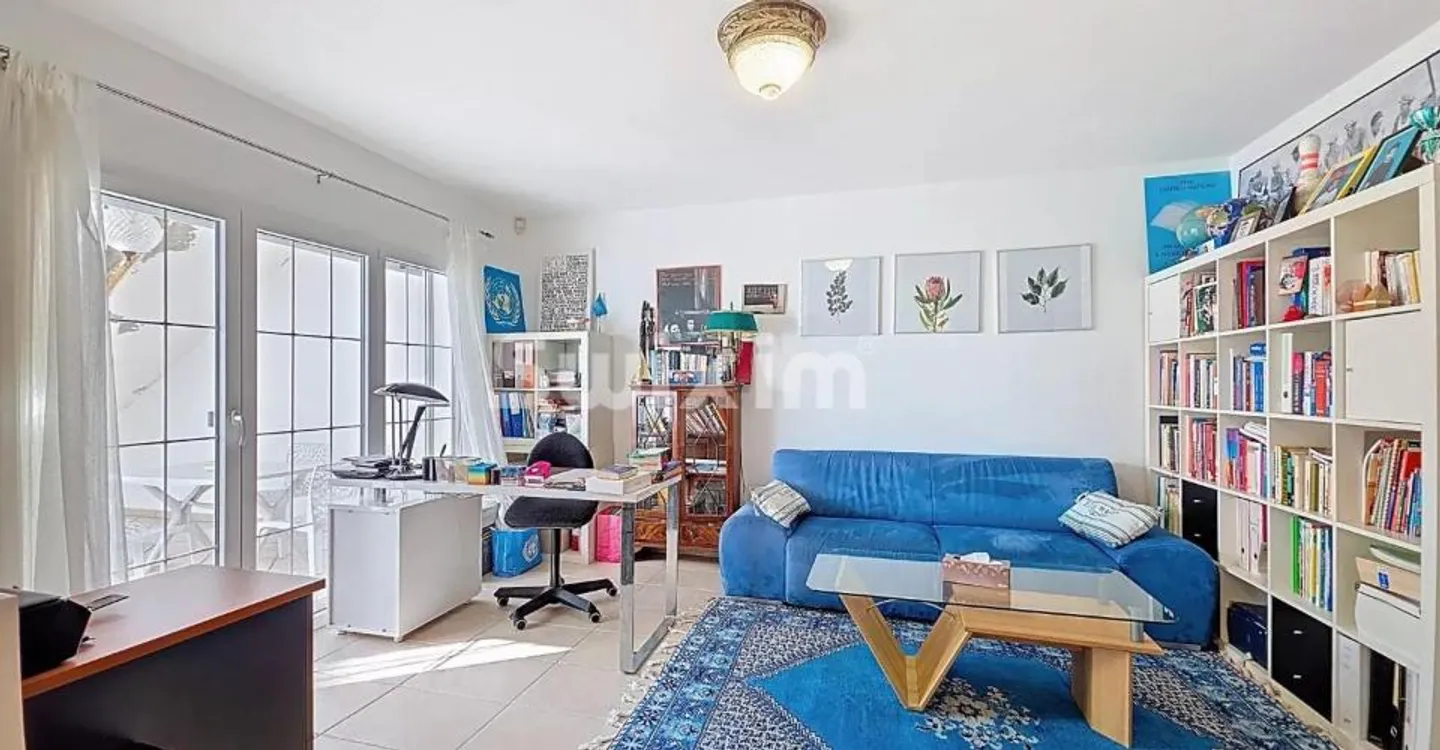 Charming Apartment in Genthod - Photo 2 of 6