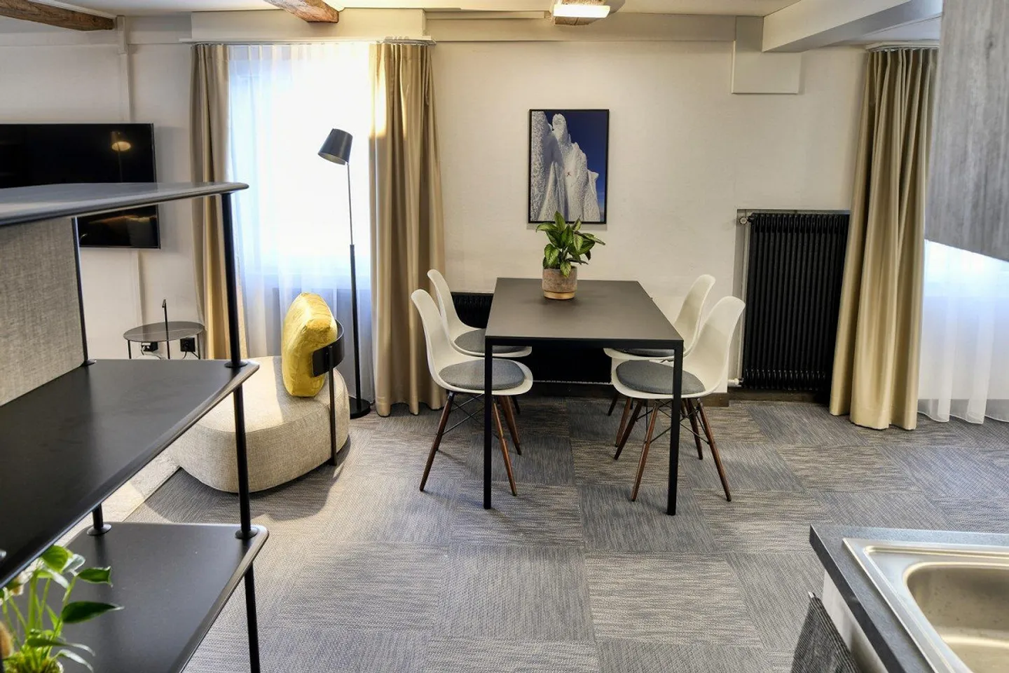 Nuovo loft arredato in una posizione molto centrale ad Altdorf - Foto 10 di 13