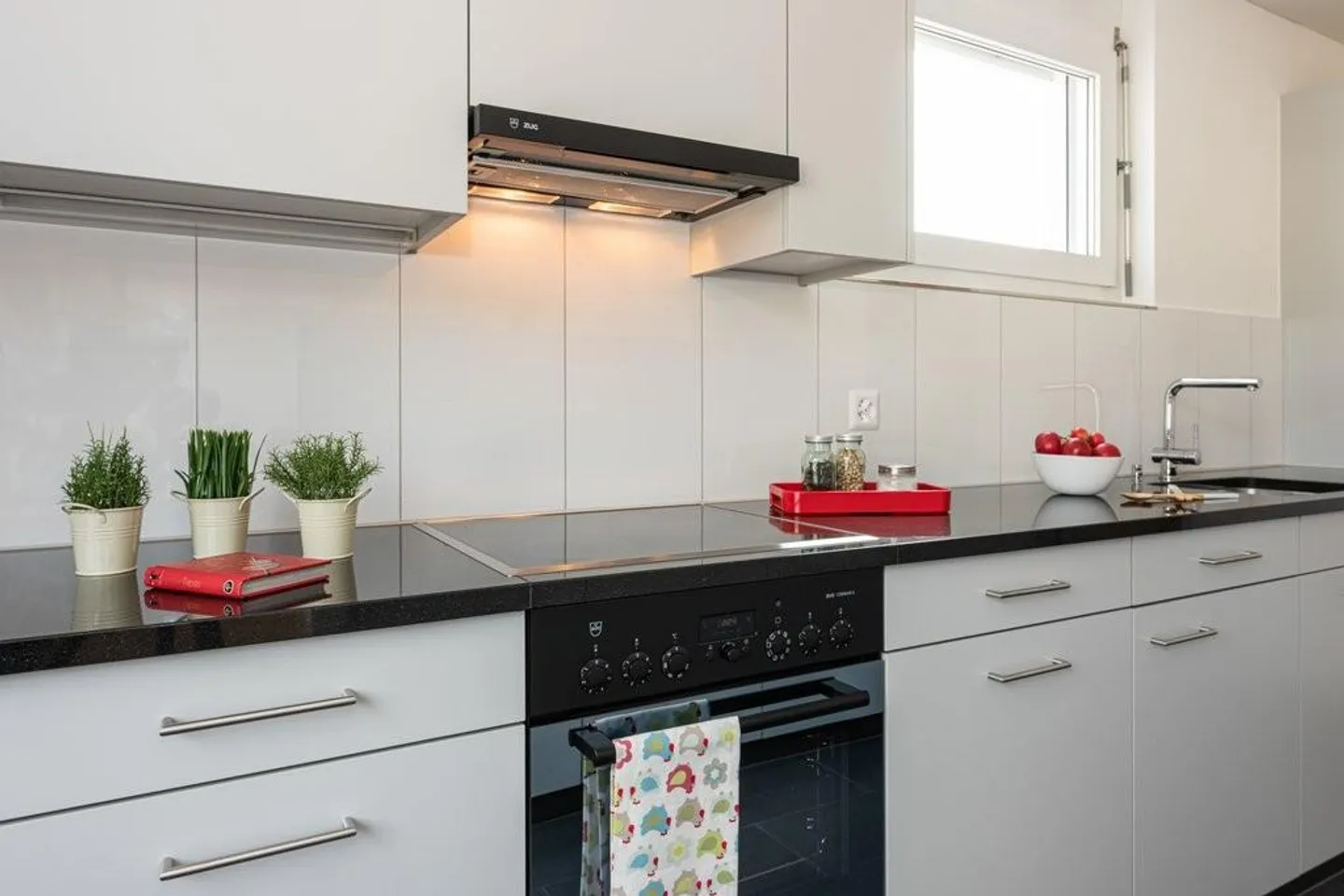 Moderne 2.5 Zimmerwohnung im Herzen von Galgenen - Foto 2 von 5