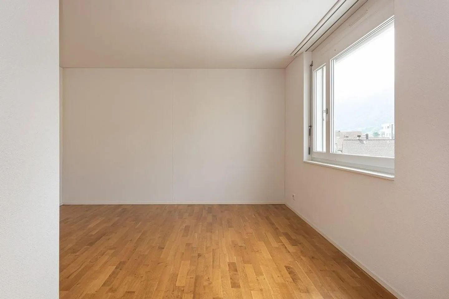 Moderne 2.5 Zimmerwohnung im Herzen von Galgenen - Foto 5 von 5