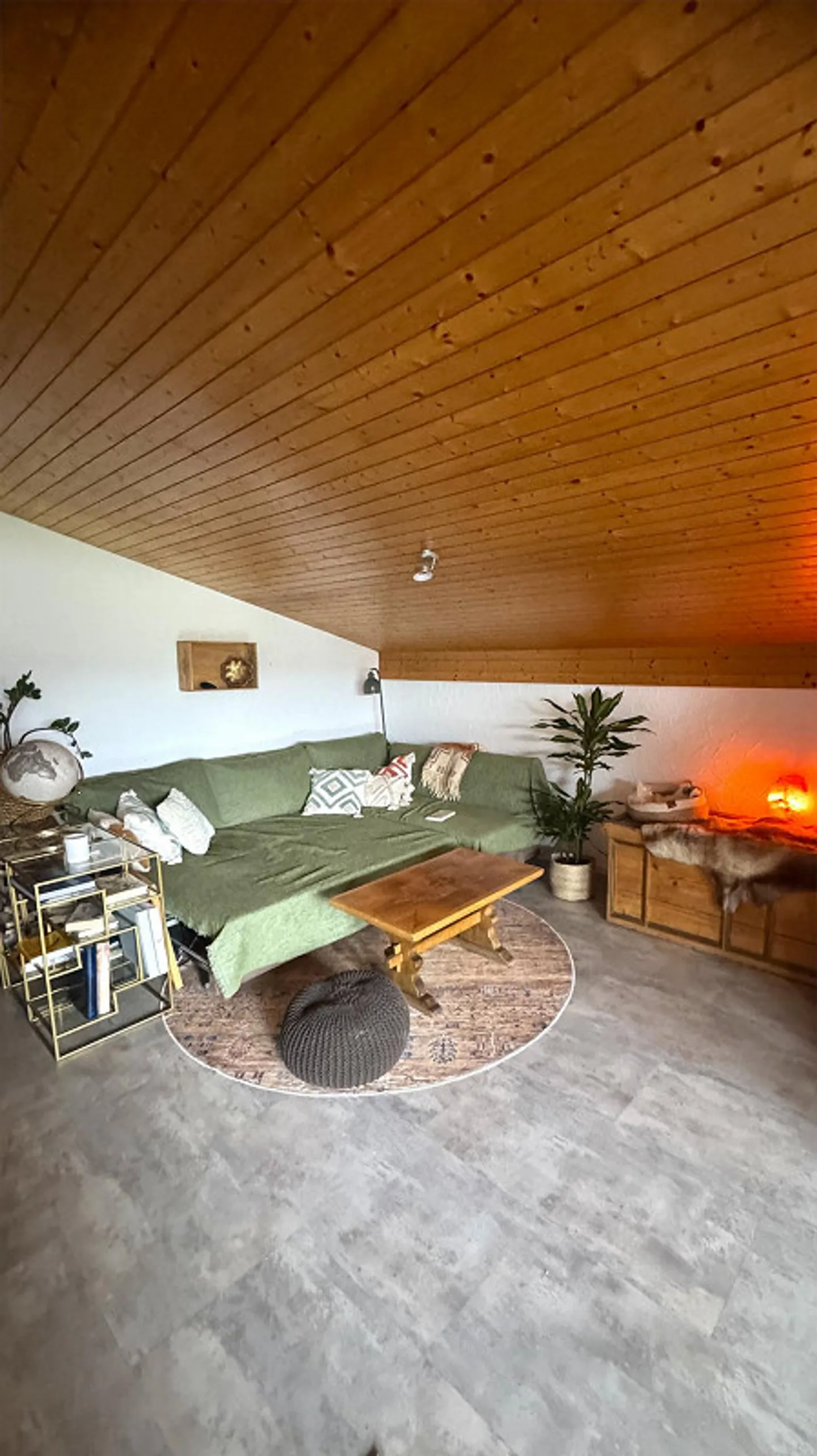 Ampio appartamento di 2,5 stanze con vista montagna nel villaggio di Flims - disponibile immediatamente - Foto 3 di 9