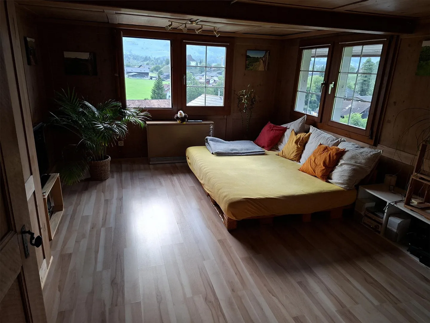 5.5 room apartment on the 2nd floor - Photo 4 of 8