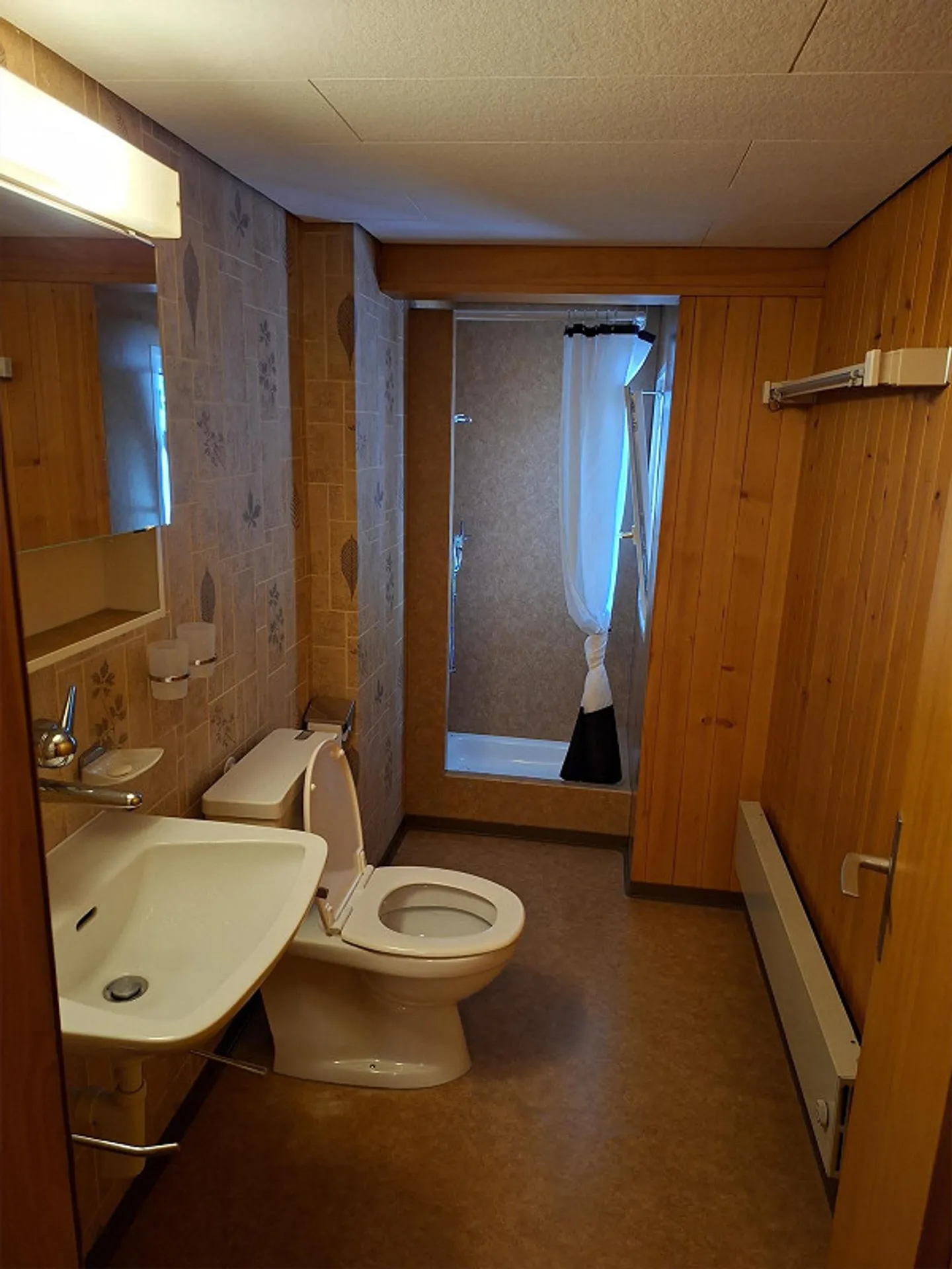 5.5 room apartment on the 2nd floor - Photo 6 of 8
