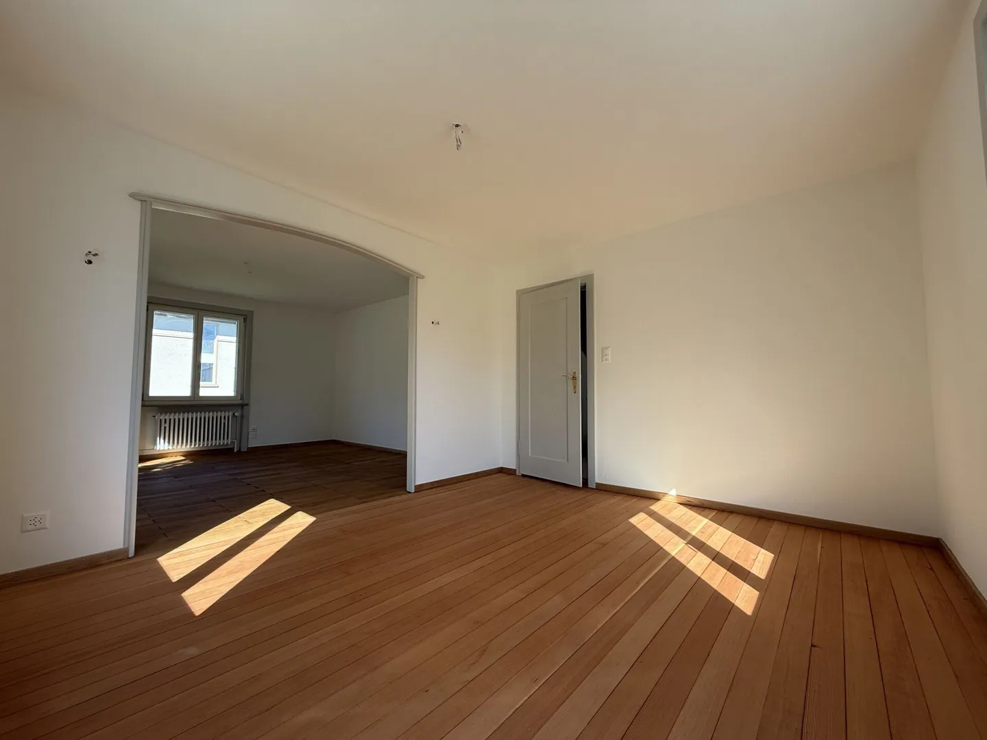 6 Room Single Family House in Langenthal - Photo 5 of 17