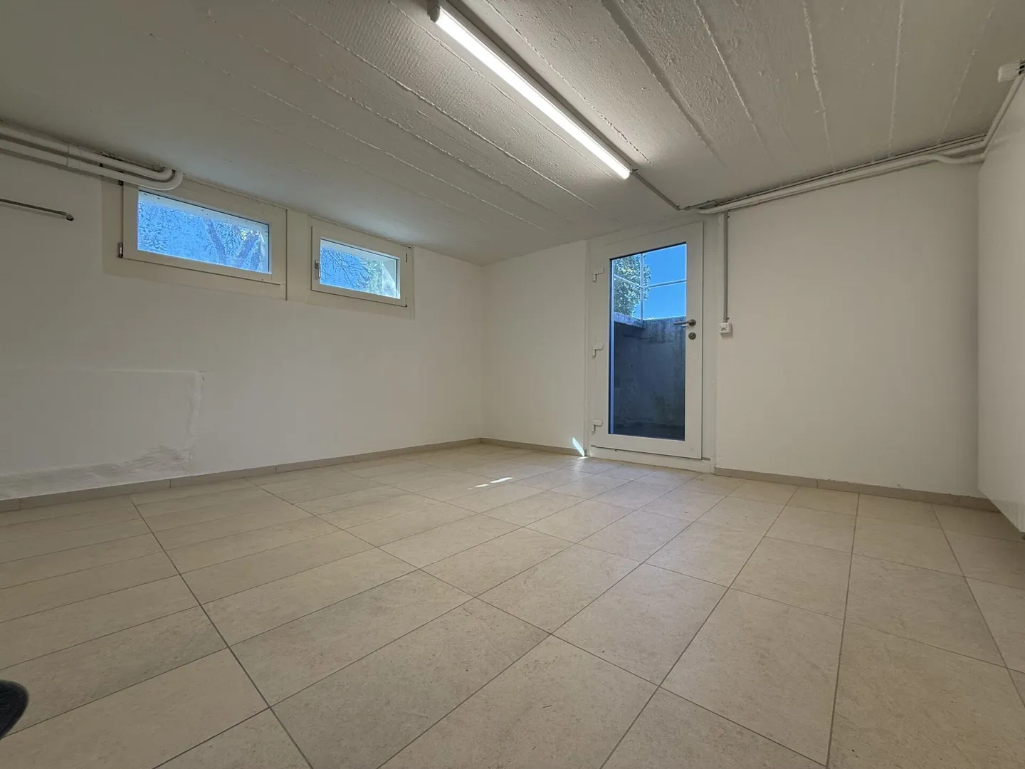 6 Room Single Family House in Langenthal - Photo 11 of 17