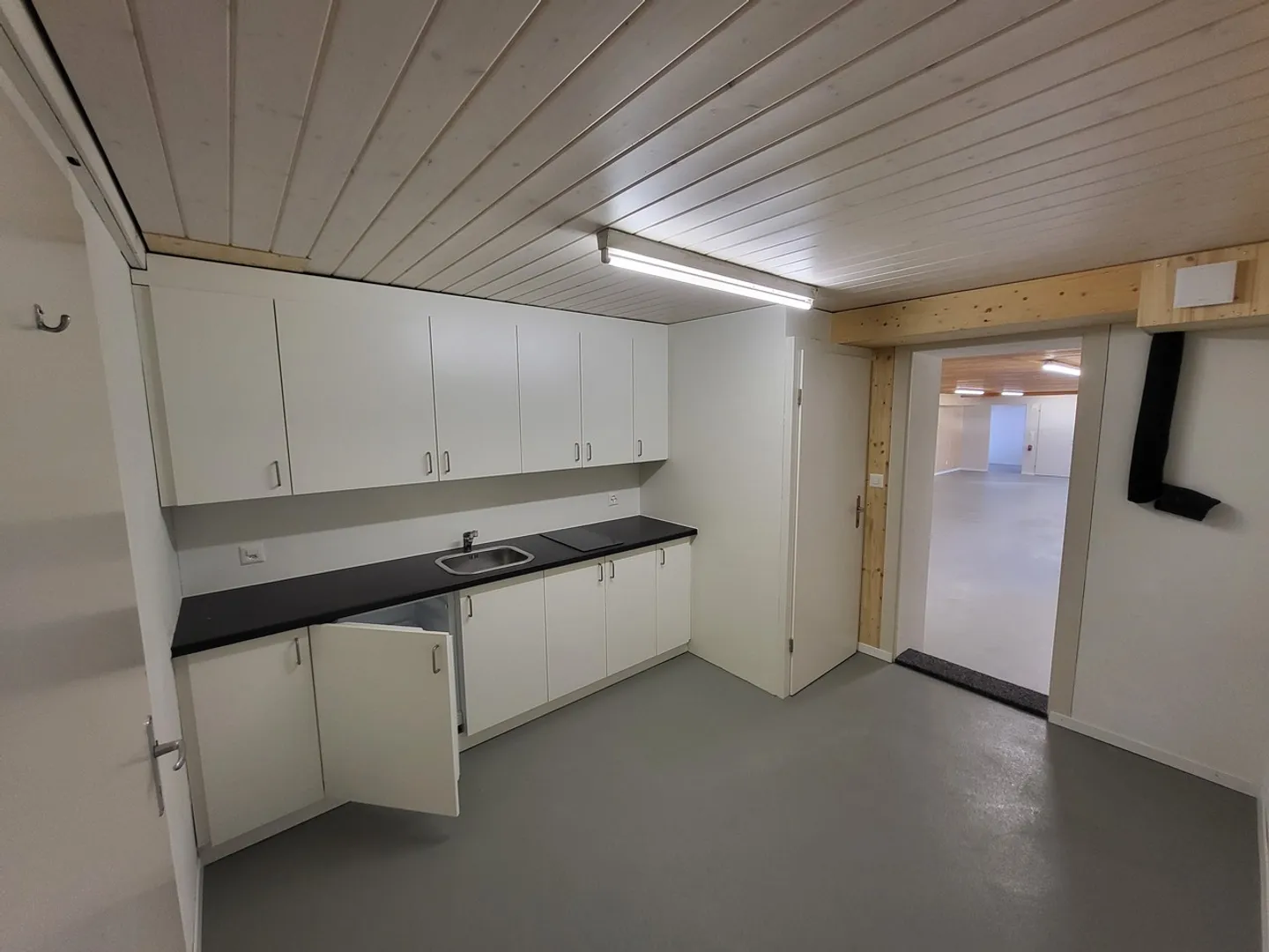 Renovierter Gewerberaum - Foto 5 von 9