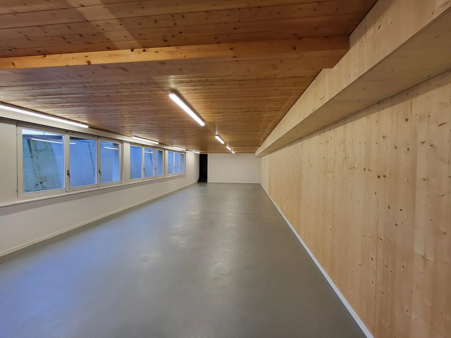 Renovierter Gewerberaum - Foto 1 von 9