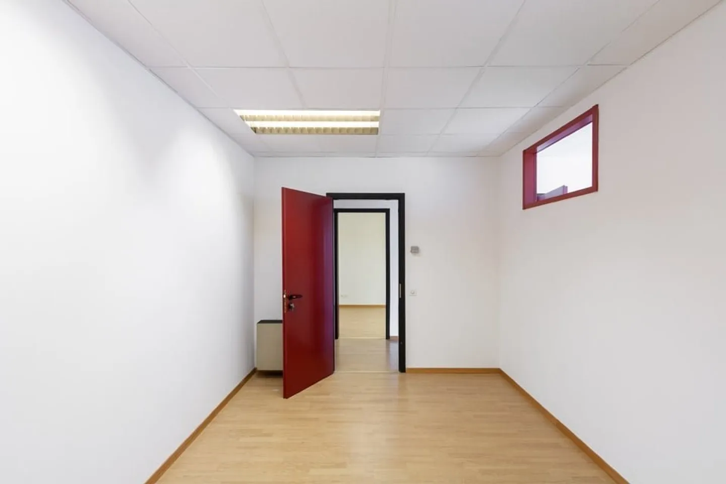 LUGANO NORD/BIOGGIO - À LOUER BUREAU LUMINEUX DE 140 M² (réf. 003) - Photo 4 sur 14