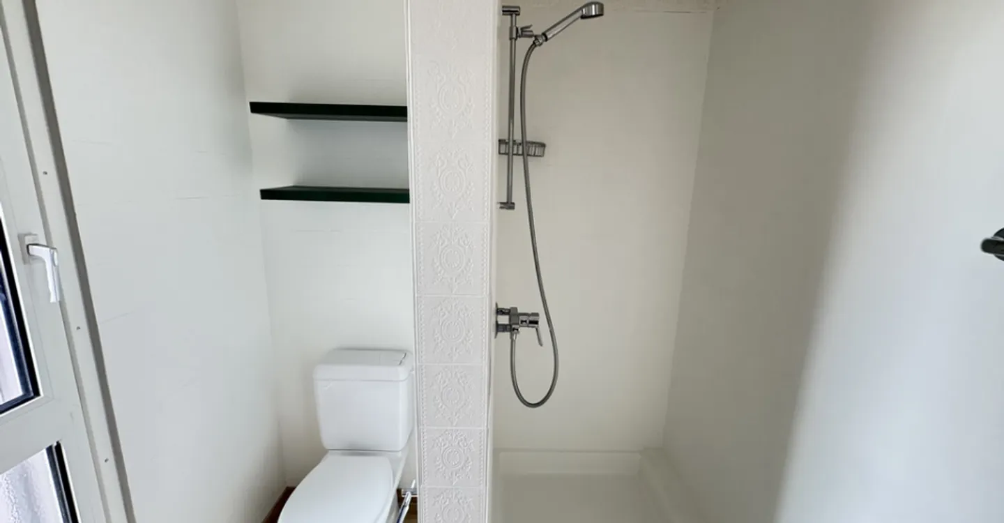 Duplex with generous volumes and 2 terraces - Photo 9 of 10
