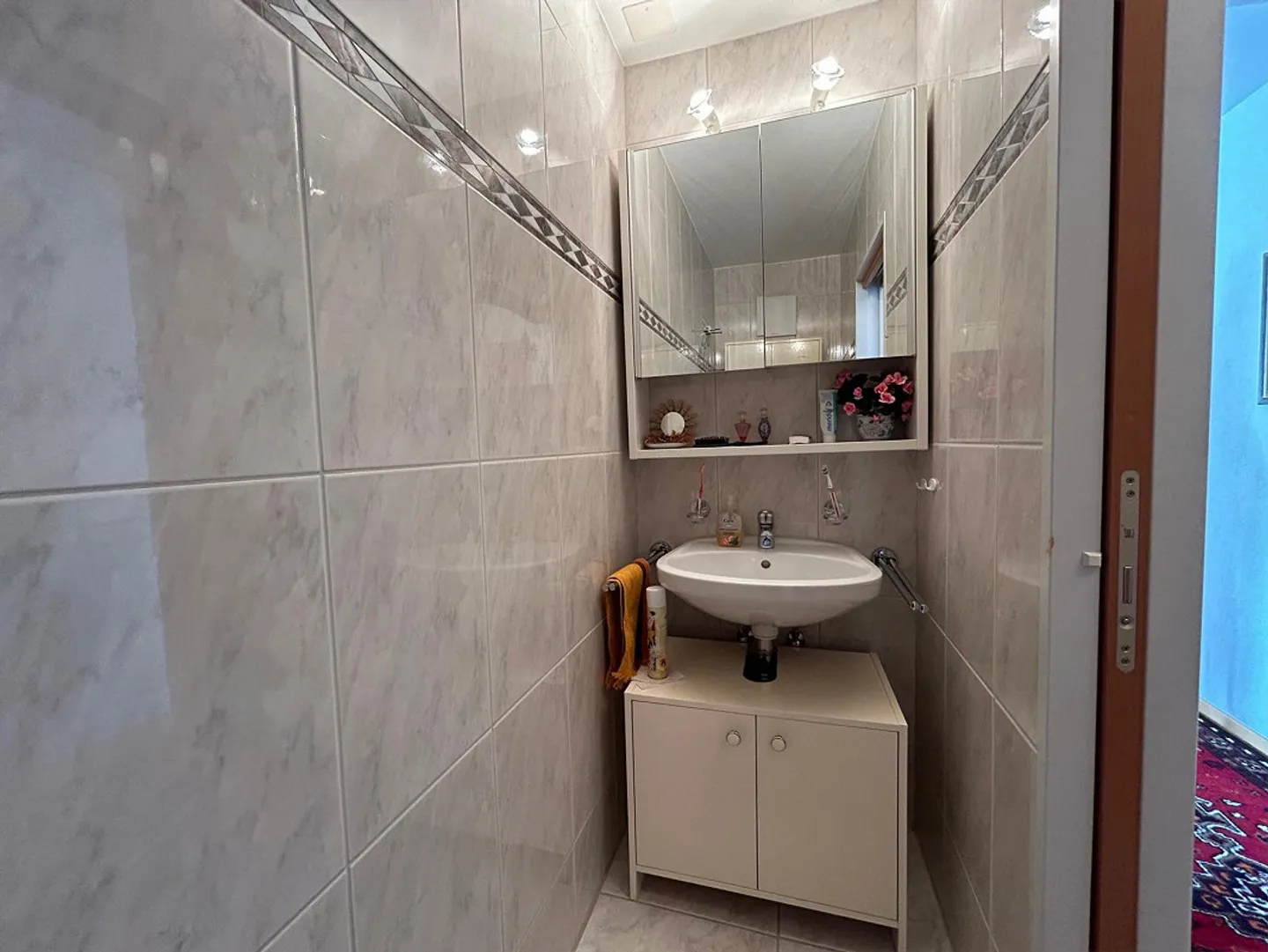 grosszügige Wohnung in gepflegter Überbauung - Foto 6 von 11