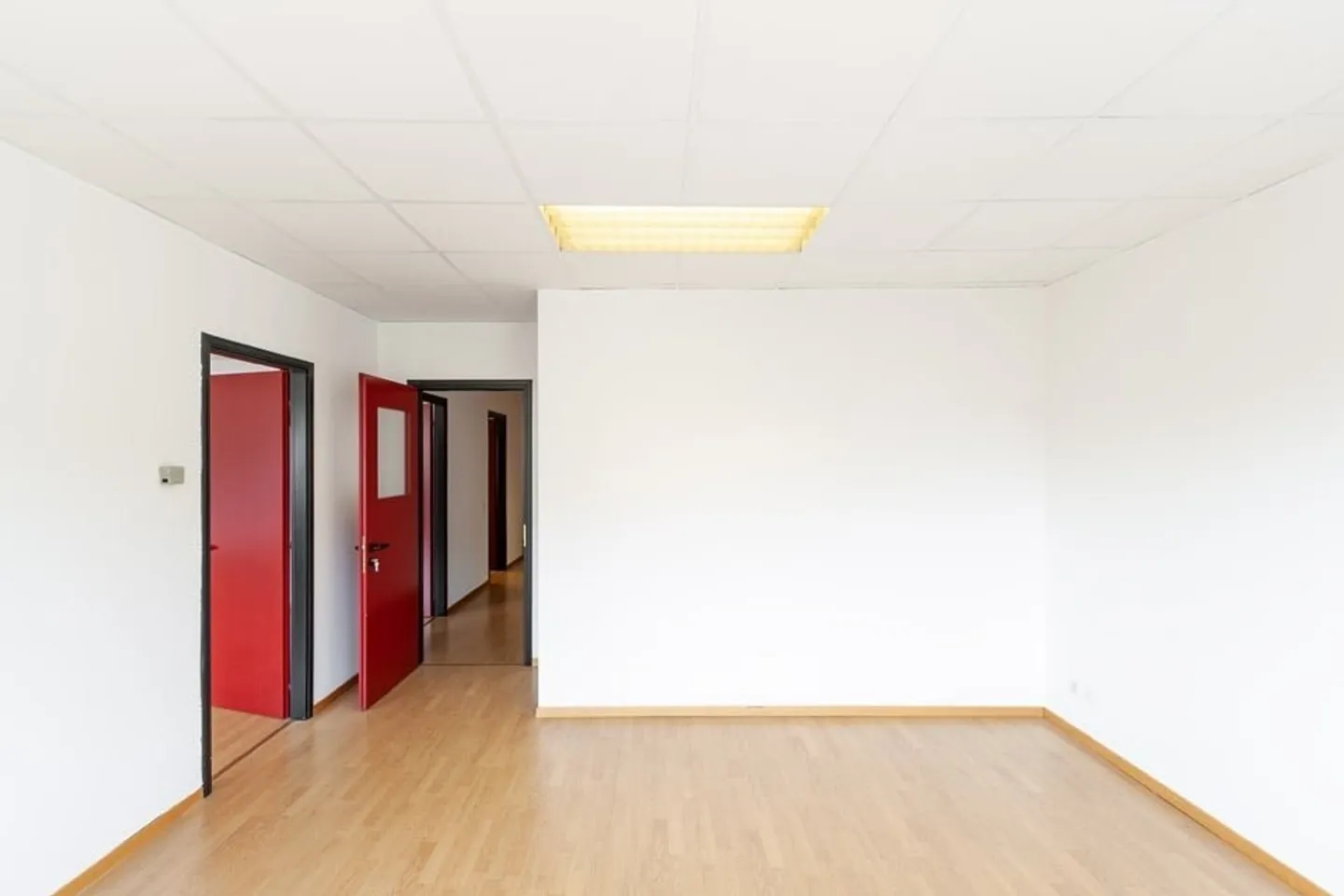 LUGANO NORD/BIOGGIO - À LOUER BUREAU LUMINEUX DE 140 M² (réf. 003) - Photo 5 sur 14