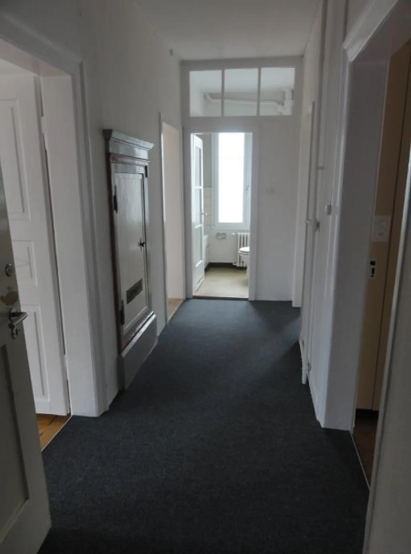 Appartement spacieux et ensoleillé de 5 pièces à louer - Photo 2 sur 9