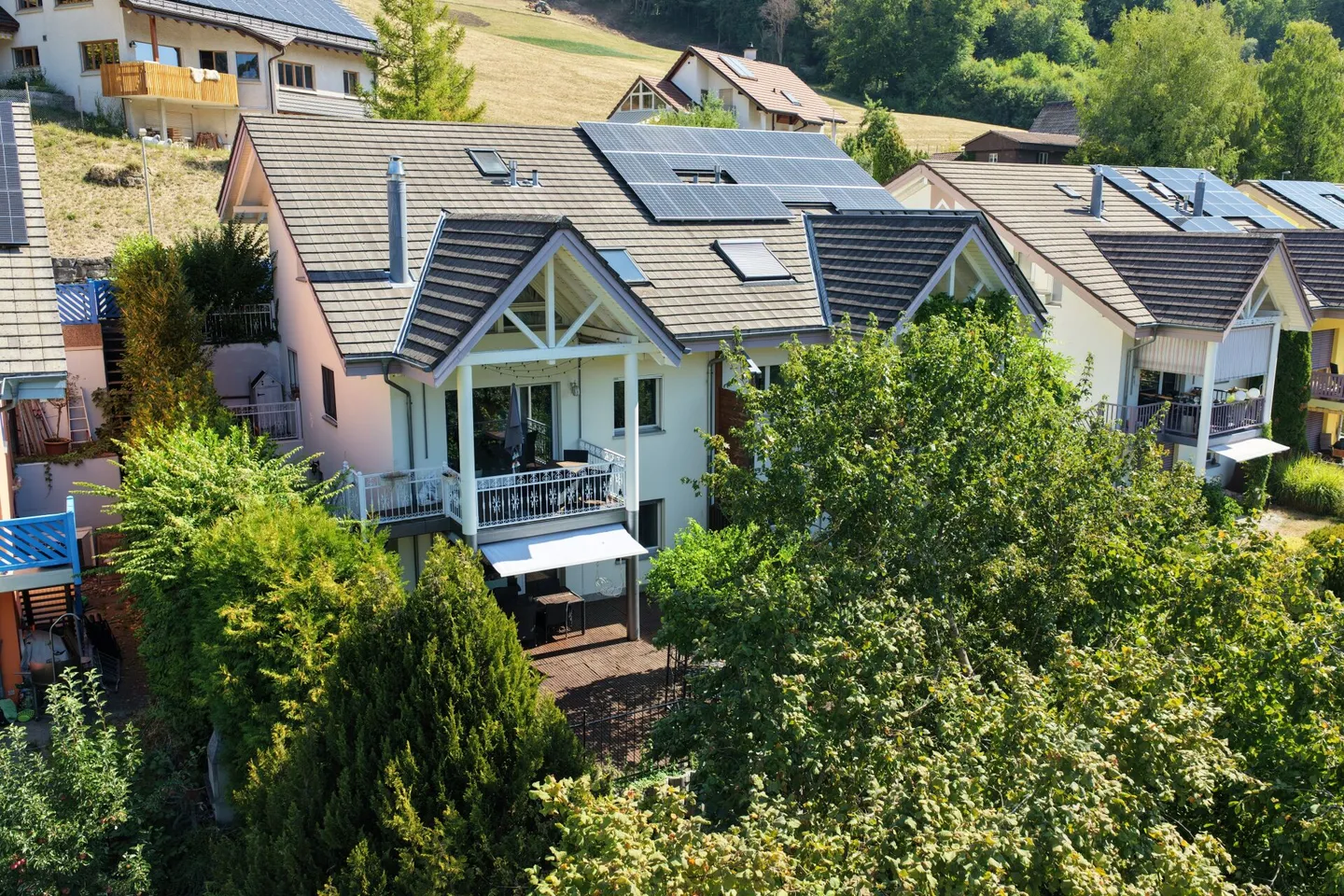 Charmantes Doppeleinfamilienhaus - Foto 1 von 12