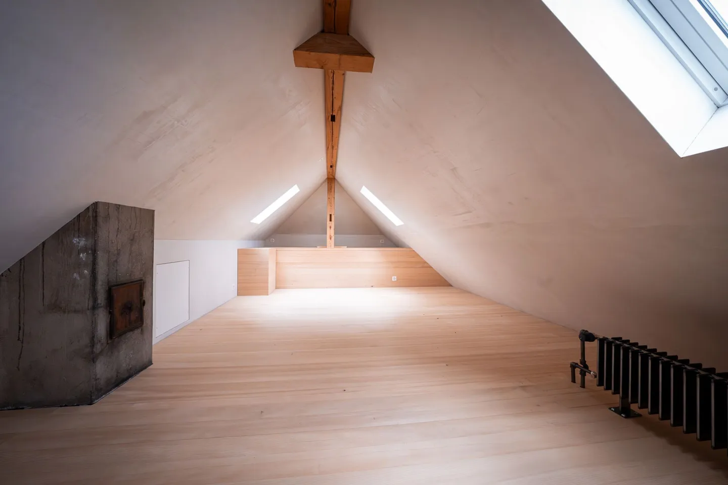 Appartement en penthouse spacieux de 3,5 pièces - Photo 16 sur 21