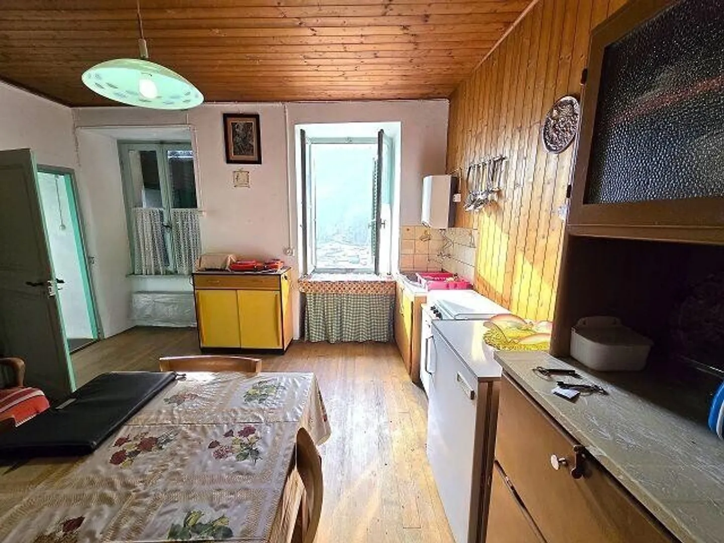 Tessiner Haus zu renovieren mit Grundstück - Foto 6 von 13