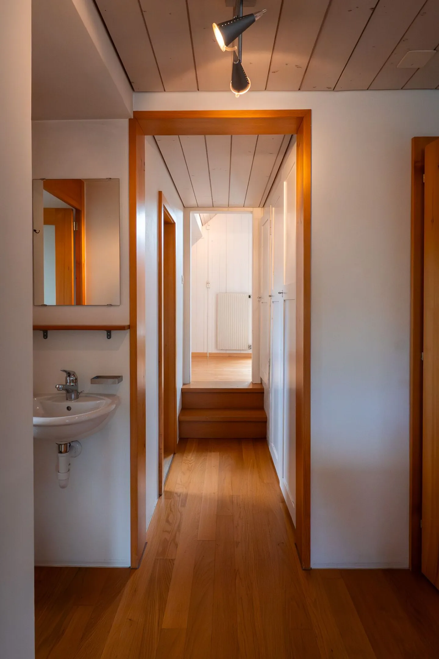 Appartement en penthouse spacieux de 3,5 pièces - Photo 7 sur 21