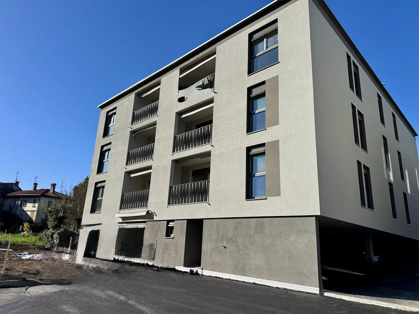 Neue Elegante Residenz – Eine neue Art zu leben entsteht in Stabio - Foto 1 von 9