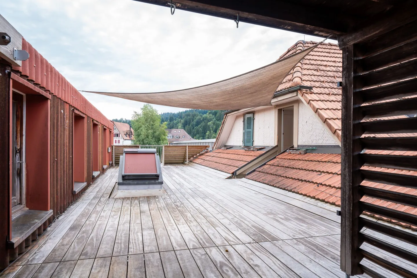 Appartement en penthouse spacieux de 3,5 pièces - Photo 19 sur 21