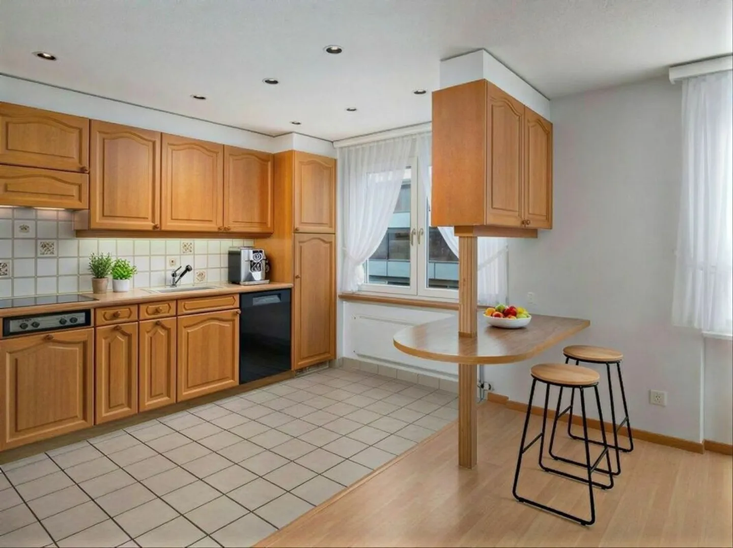 Geräumige Wohnung mit Balkon - Foto 9 von 14