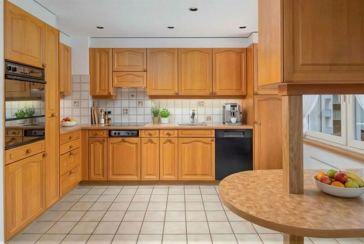 Geräumige Wohnung mit Balkon - Foto 10 von 14