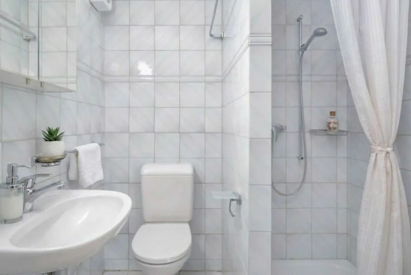 Geräumige Wohnung mit Balkon - Foto 11 von 14